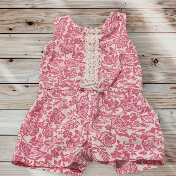 Carter's pink and white romper size 6 months - Picture 2 of 11